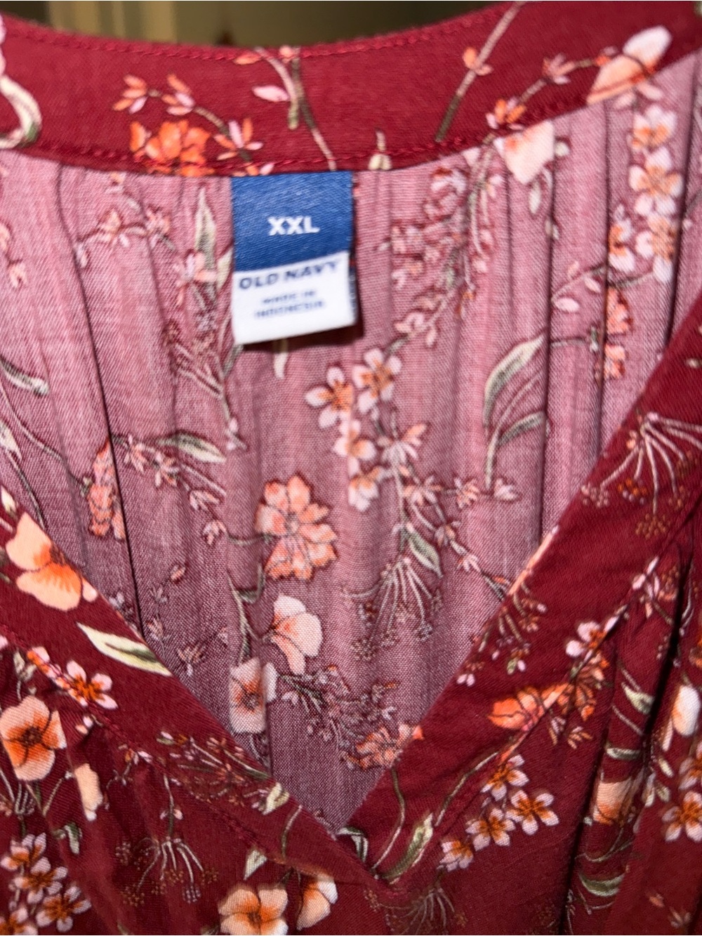 Old Navy Burgundy Floral V-Neck Midi Dress - Picture 3 of 3